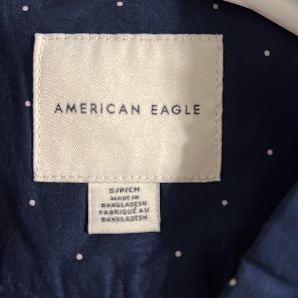 American Eagle button-down shirt - Picture 4 of 5
